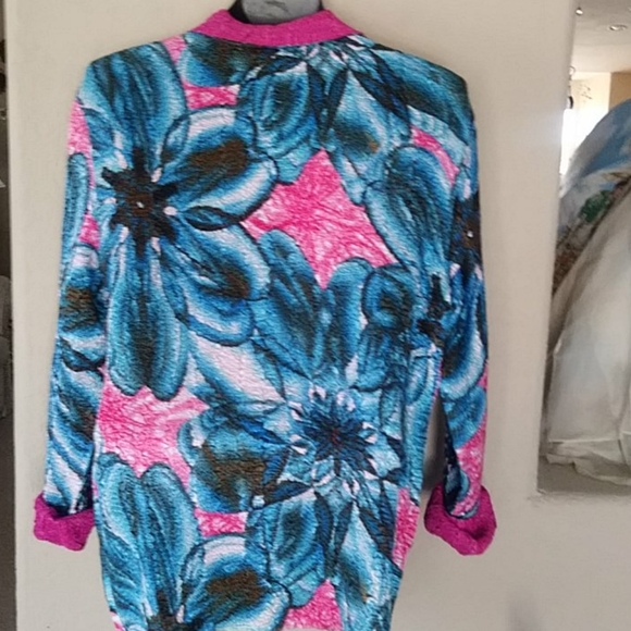 Crush Reversible Floral Design Reversible Pink Color Jacket - Picture 4 of 6